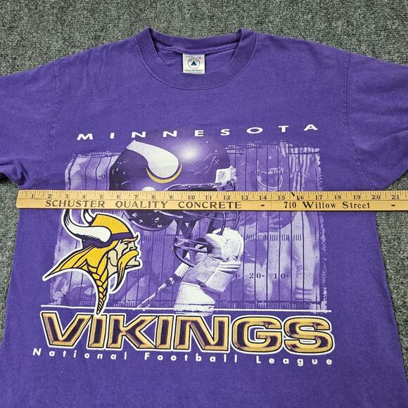 Minnesota Vikings Y2K Tshirt Medium Purple Graphic Tee Vintage Delta Heavyweight - Picture 5 of 6